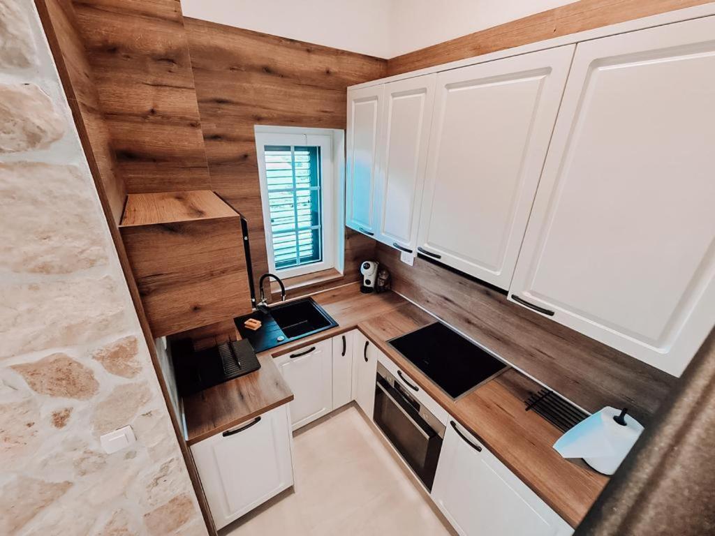Stone House Jezera Apartment Exterior foto